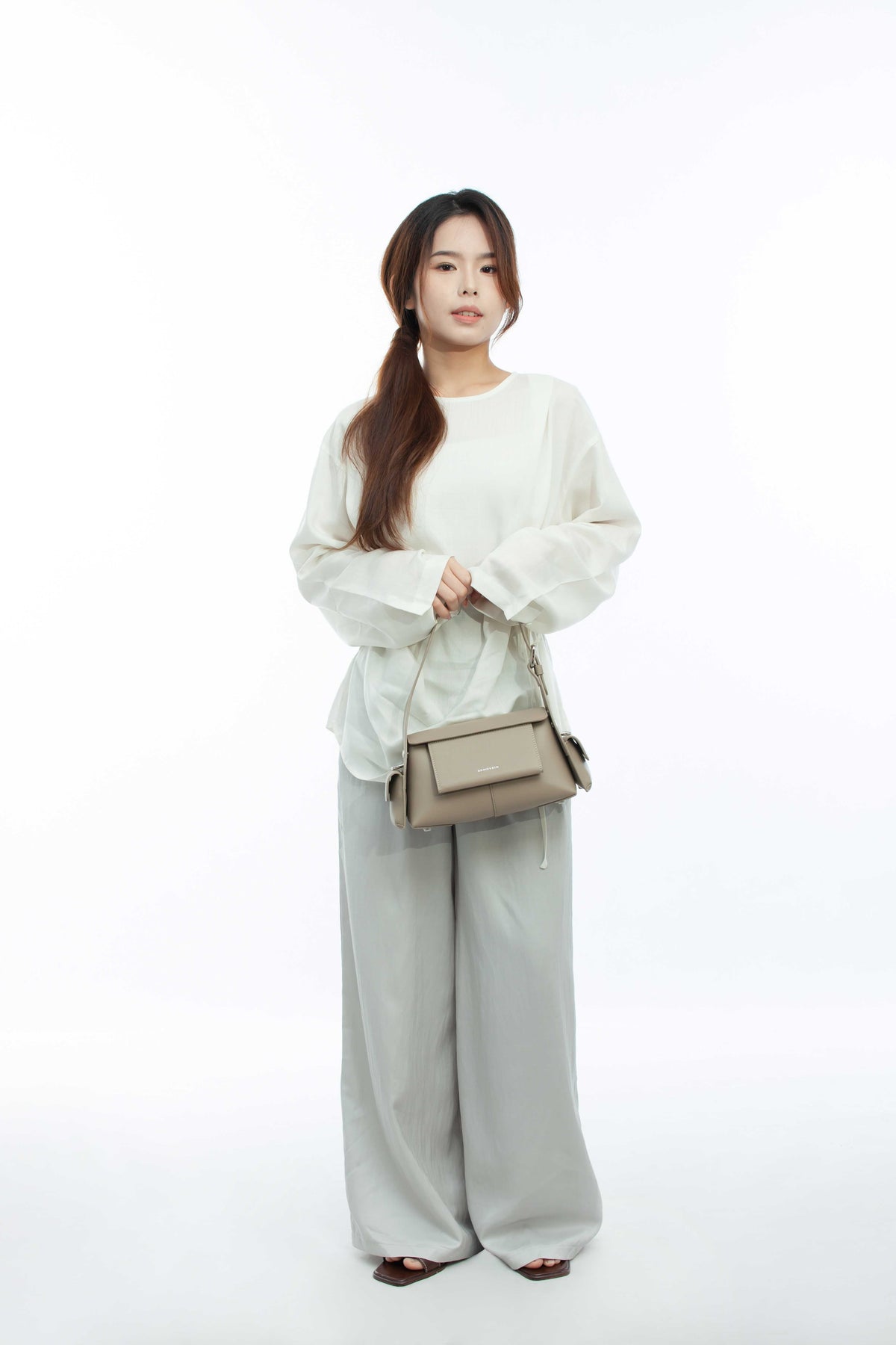 JUVIE-OAK GREY 1.0