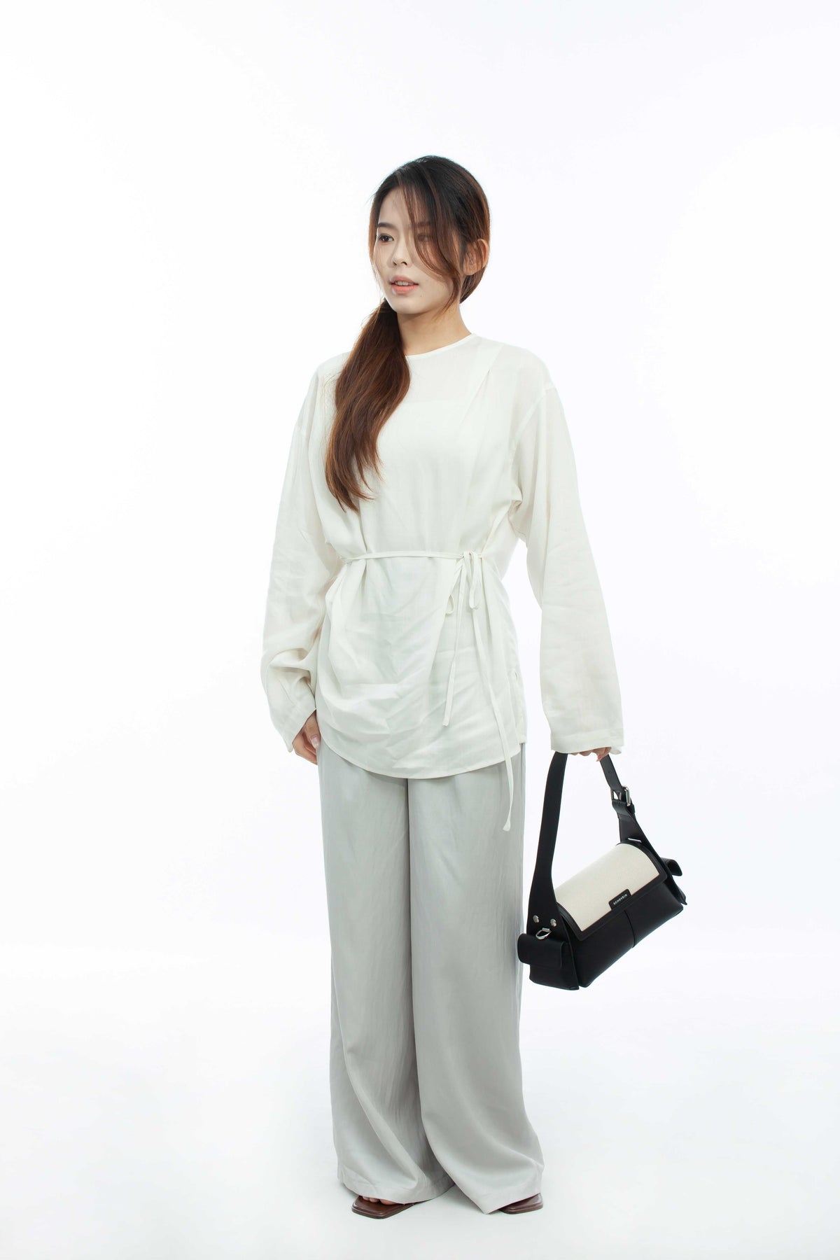 JUVIE-BLACK 1.0