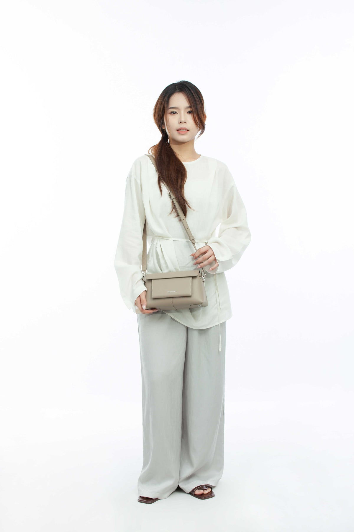 JUVIE-OAK GREY 1.0
