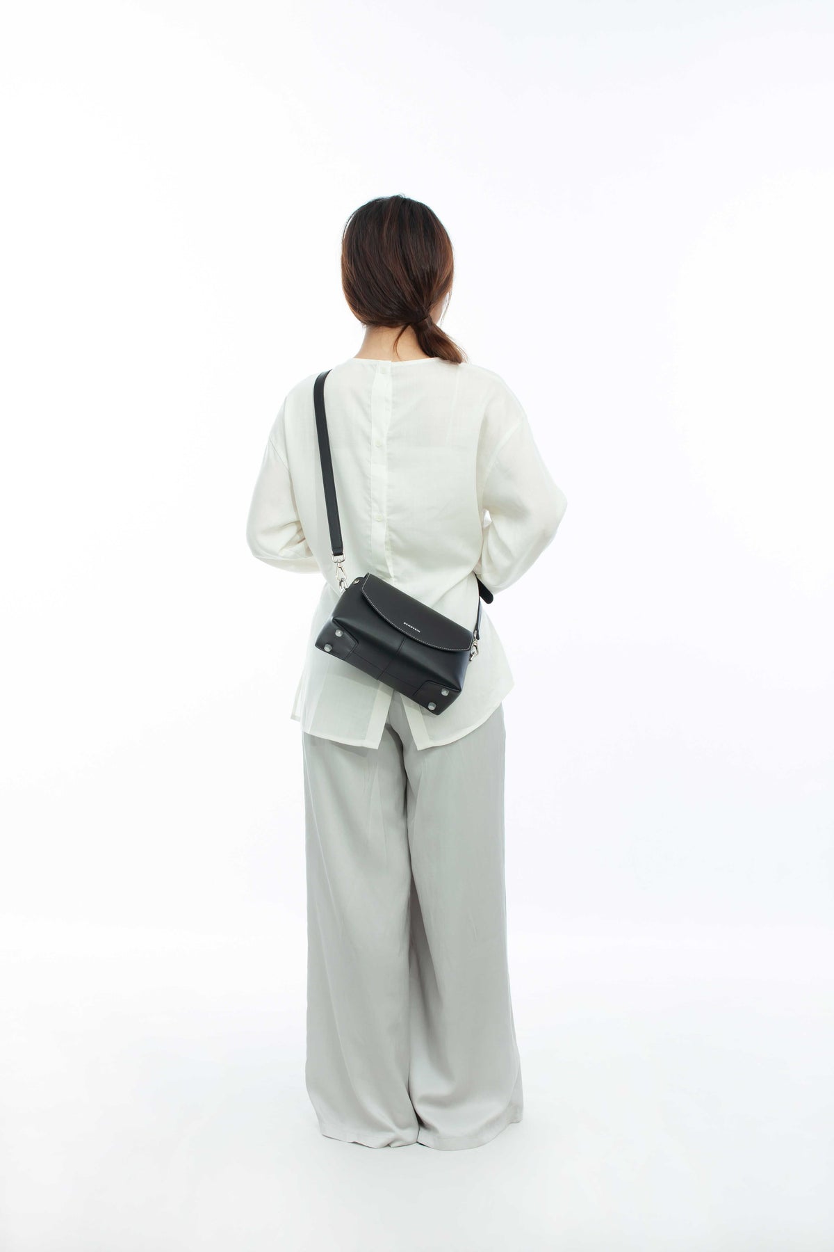 JUVIE-BLACK 1.0