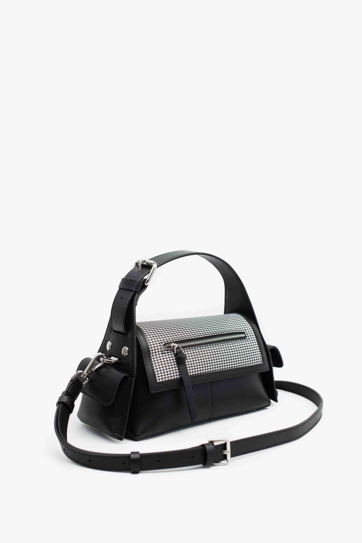 JUVIE-BLACK 1.0