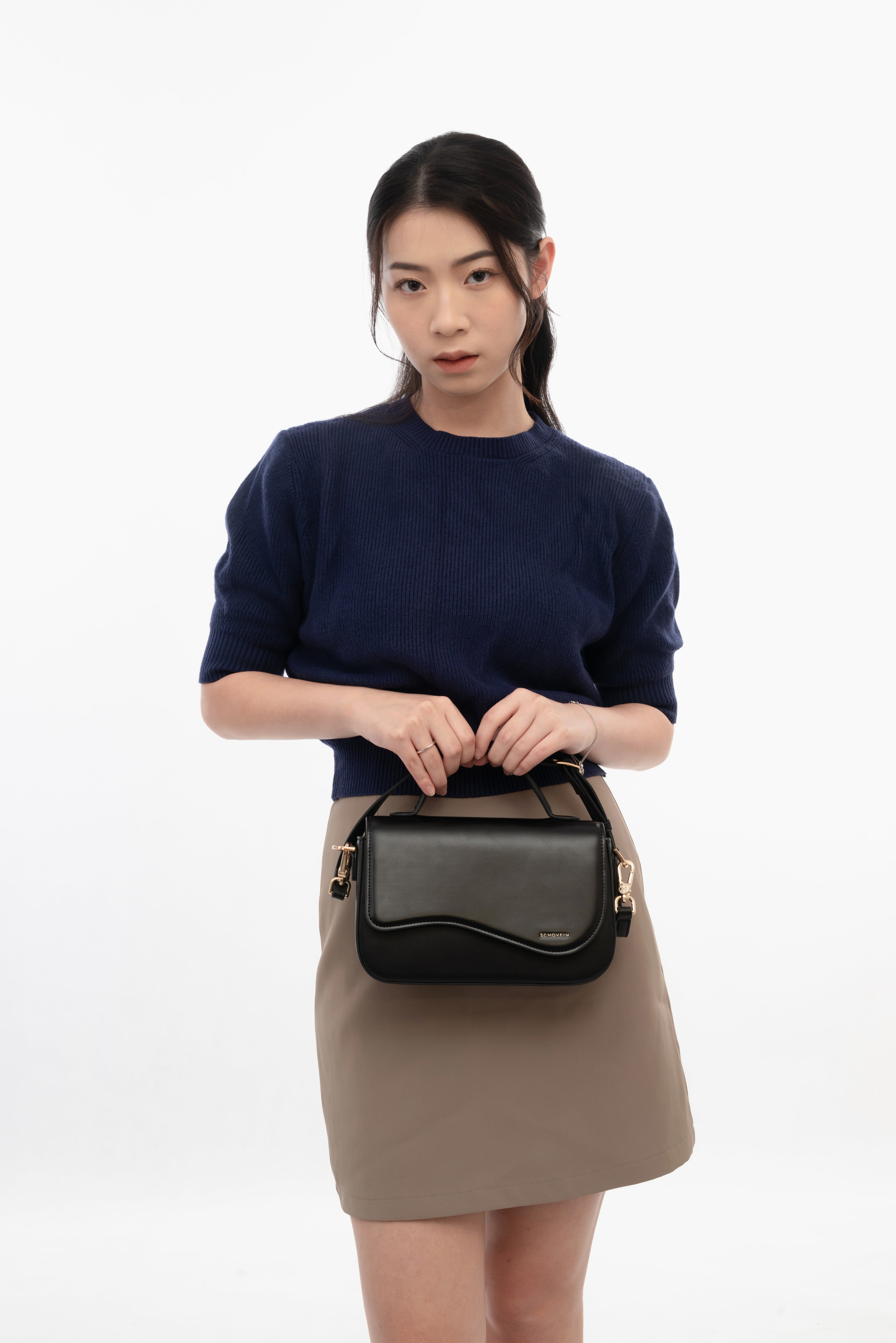 VARRIE HANNA BLACK COVER