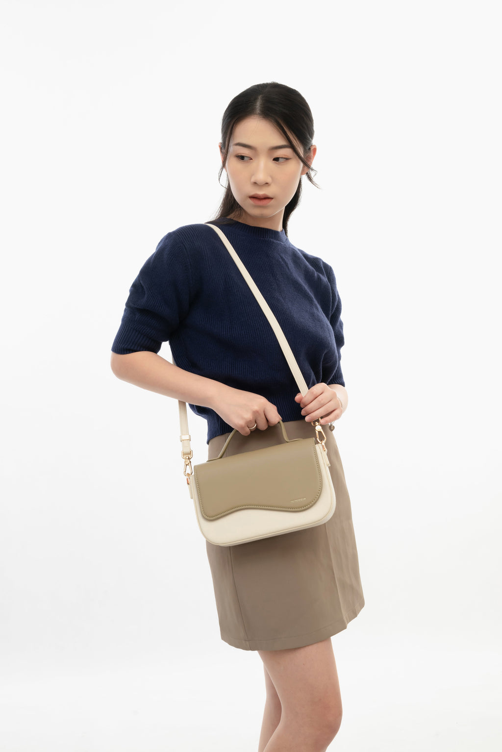 VARRIE HANNA OAK GREY COVER
