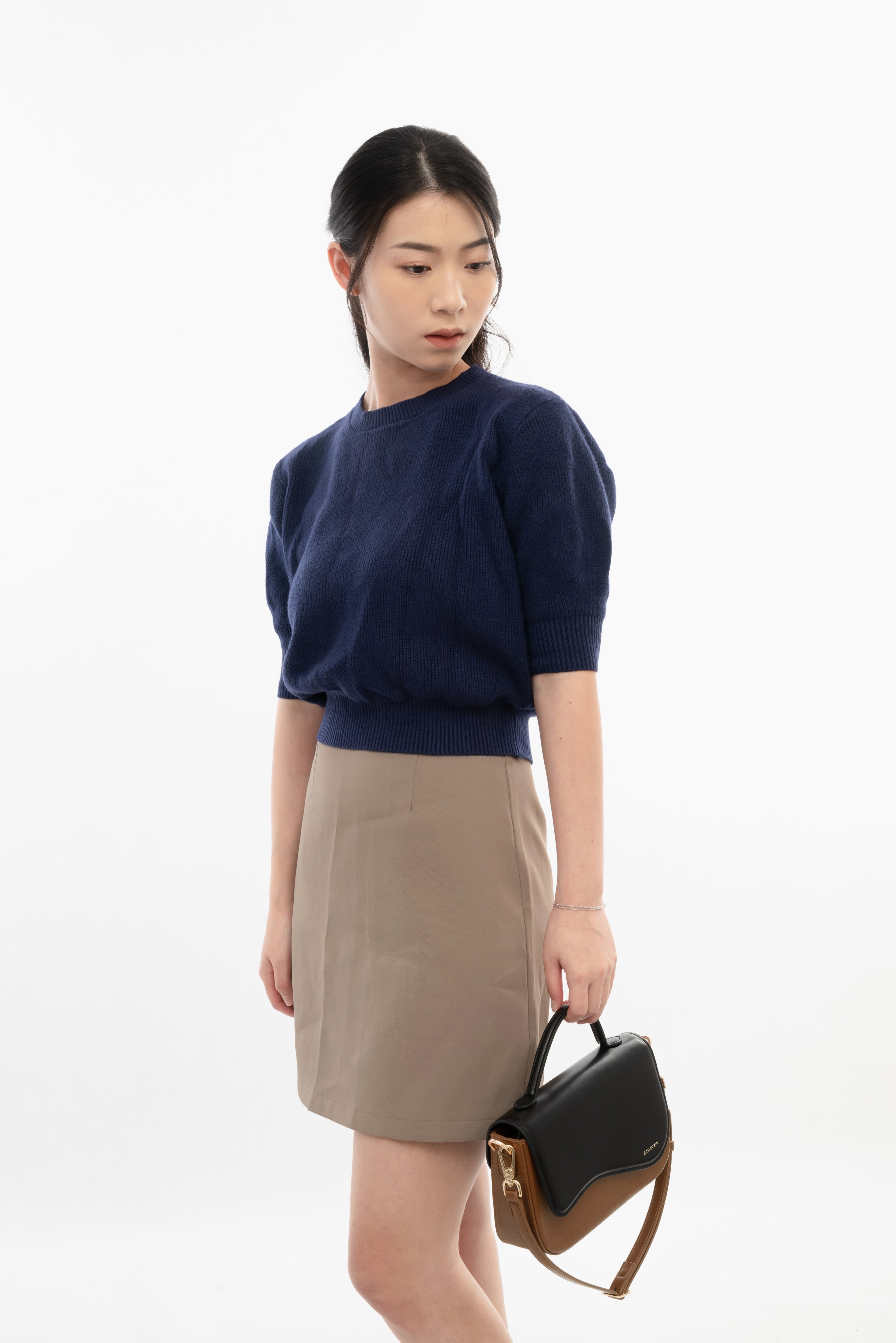 VARRIE HANNA BLACK COVER