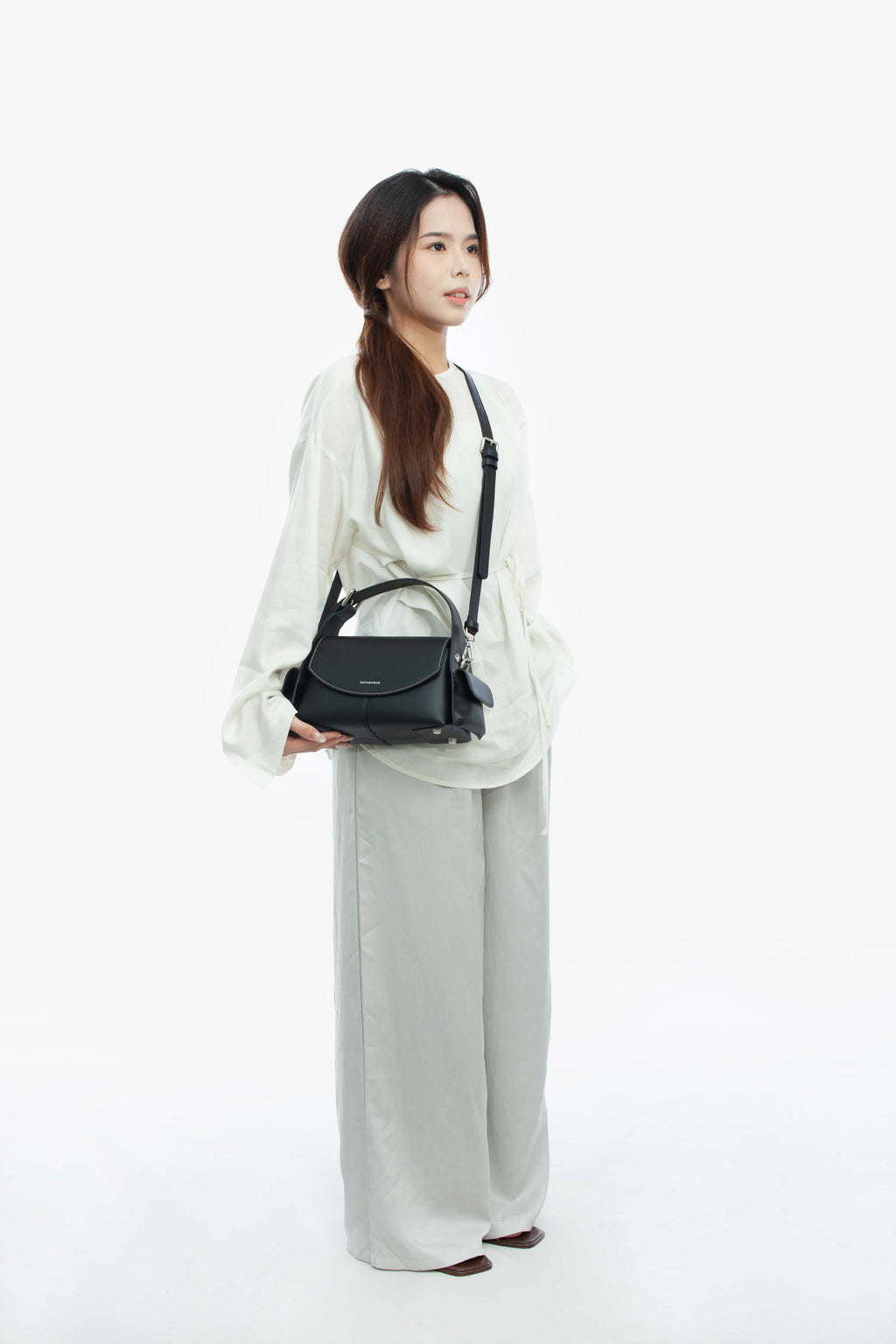 JUVIE-BLACK 1.0