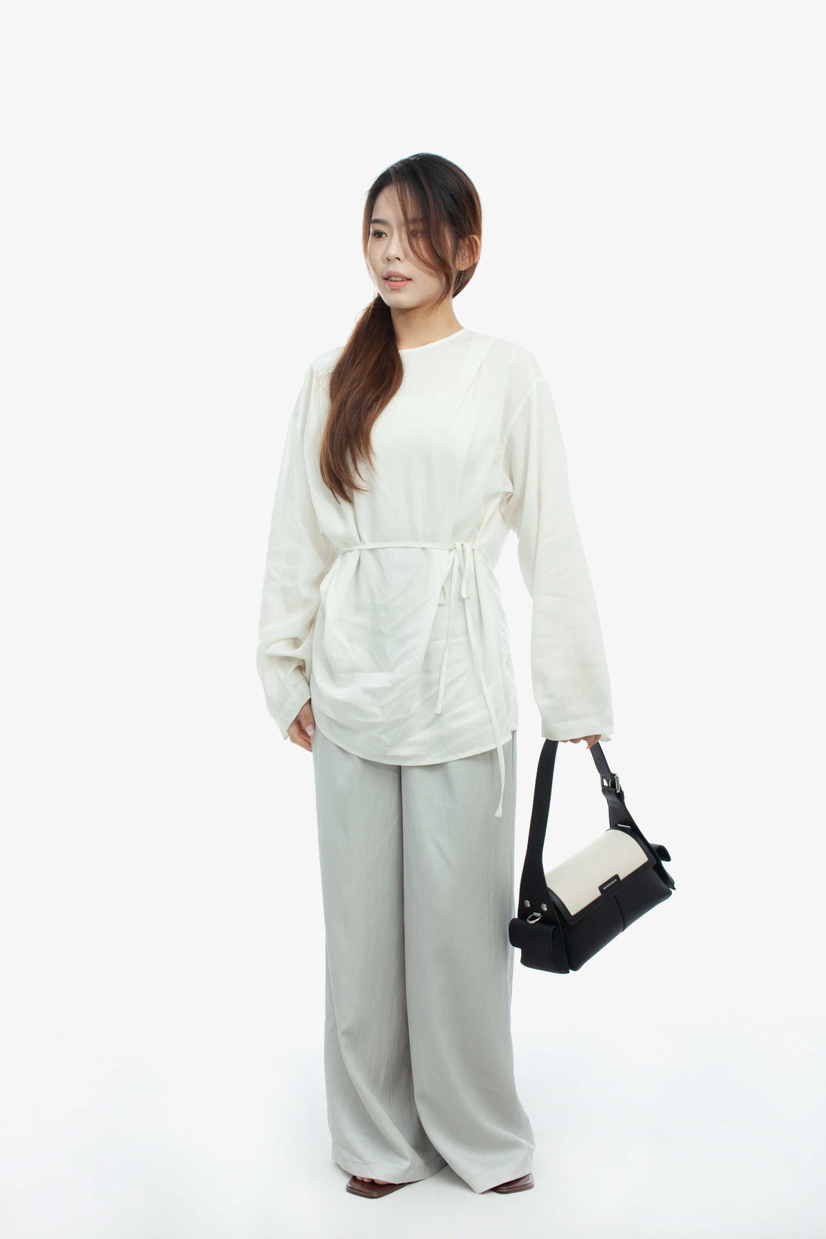JUVIE-BLACK 1.0