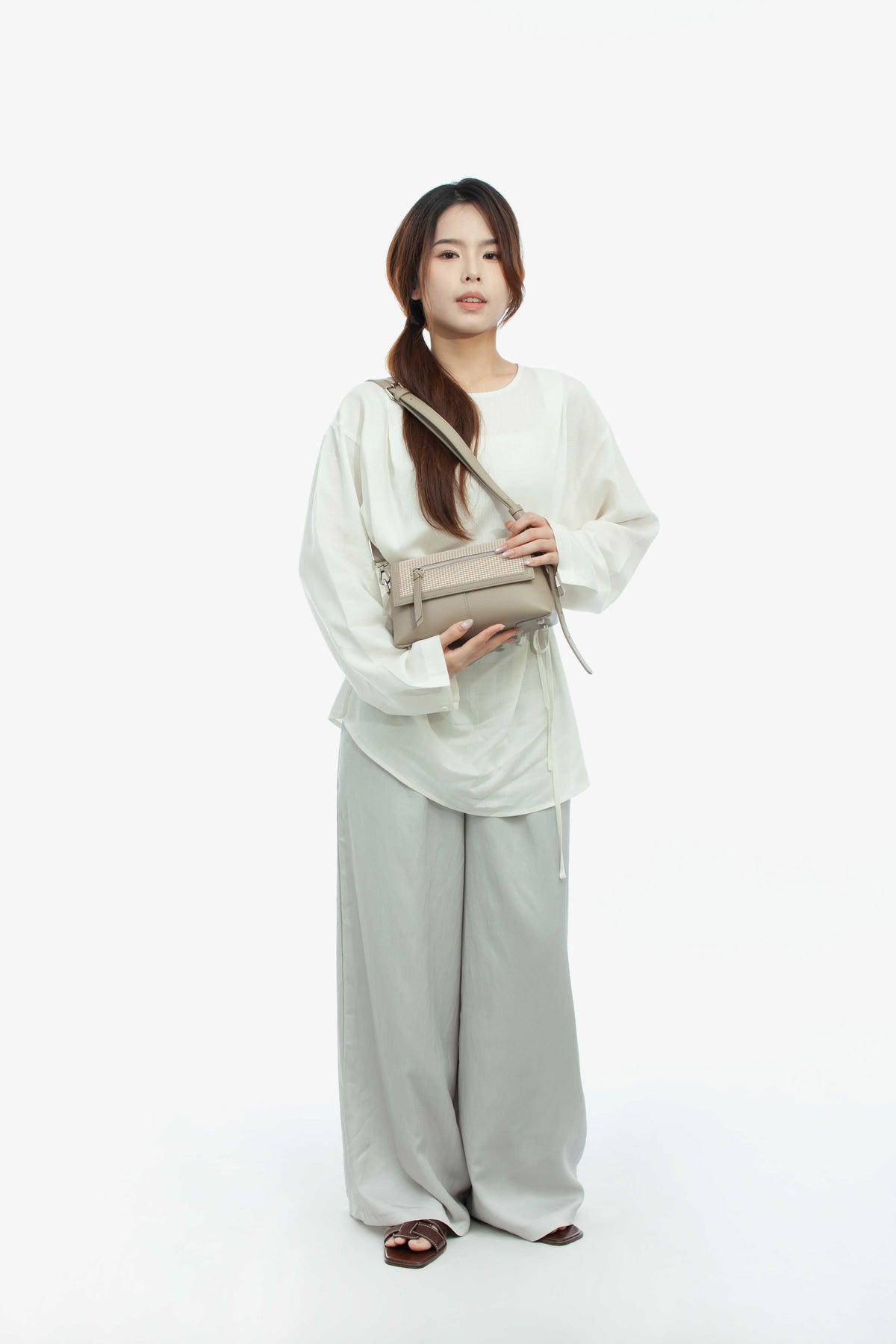 JUVIE-OAK GREY 1.0