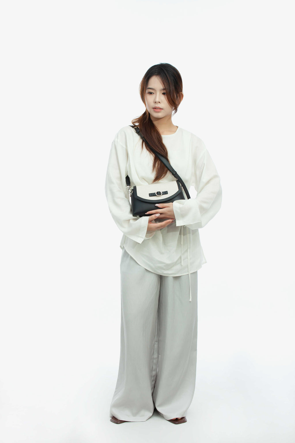 JUVIE-BLACK 1.0